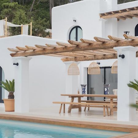Oasis Villas Complex Cala Llonga  Exteriör bild