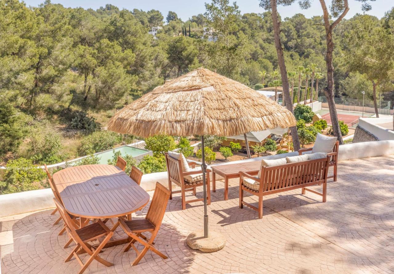 Oasis Villas Complex Cala Llonga  Exteriör bild