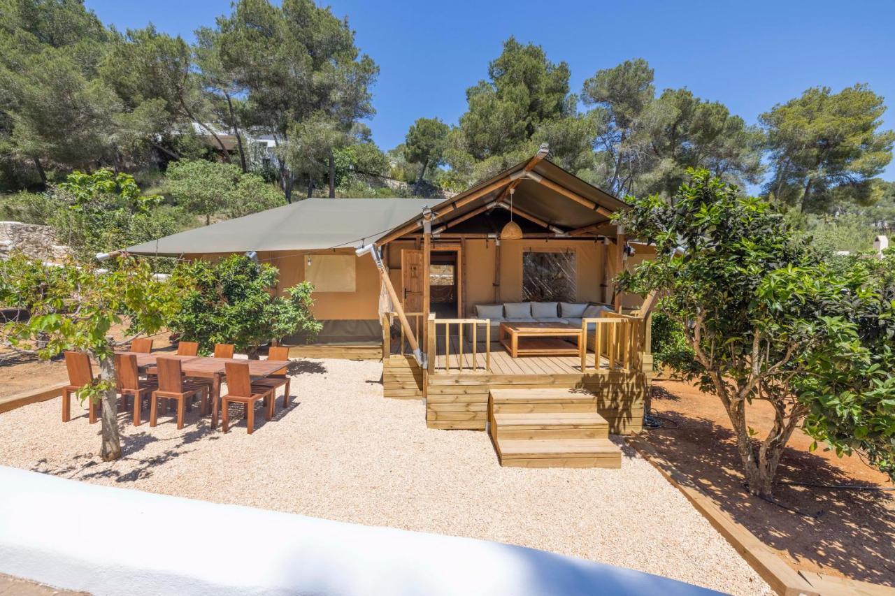 Oasis Villas Complex Cala Llonga  Exteriör bild