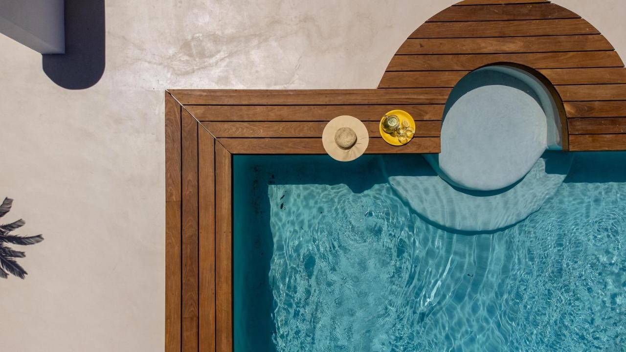 Oasis Villas Complex Cala Llonga  Exteriör bild